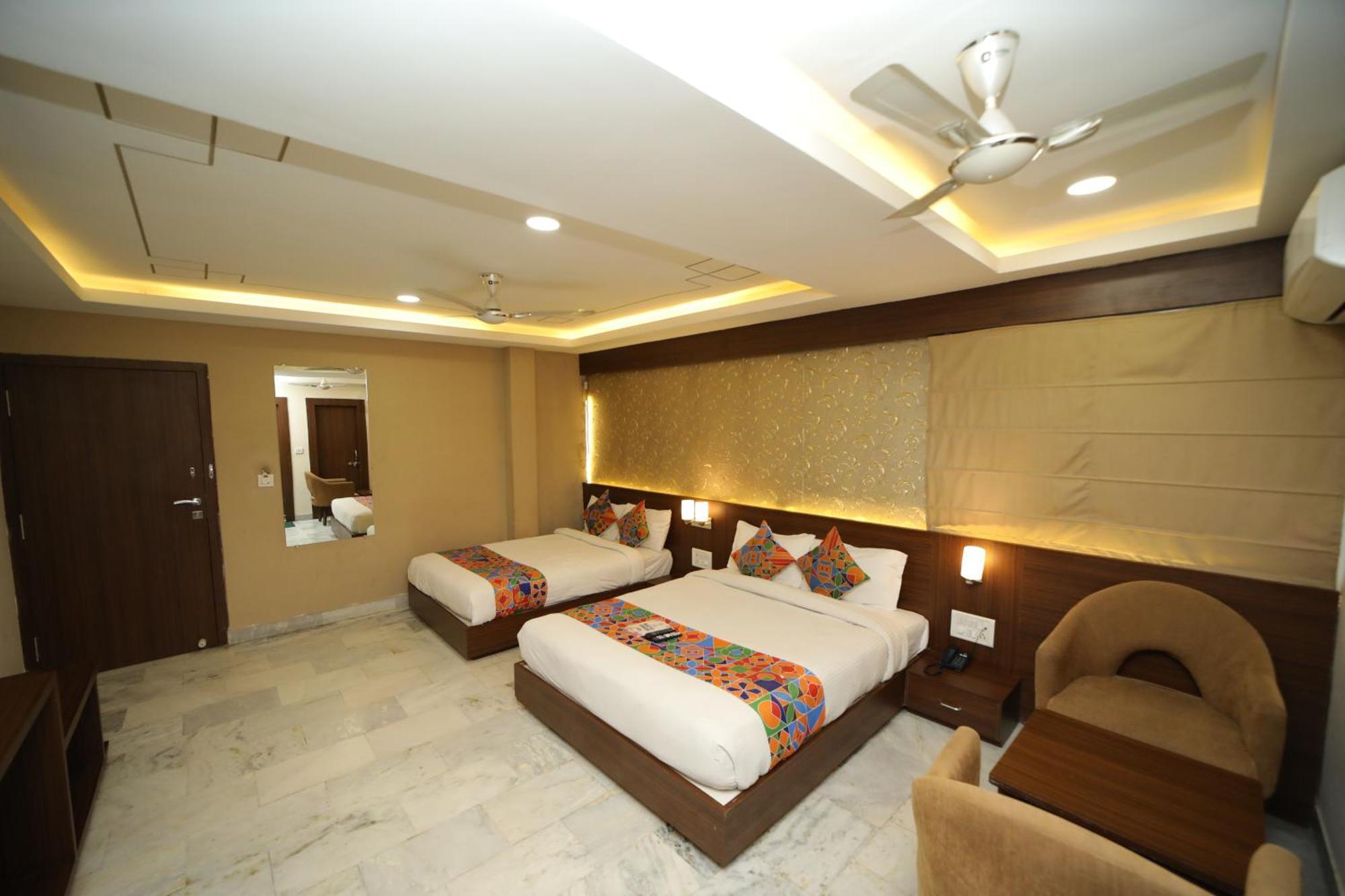 Hotel Damanis Udaipur Exterior photo