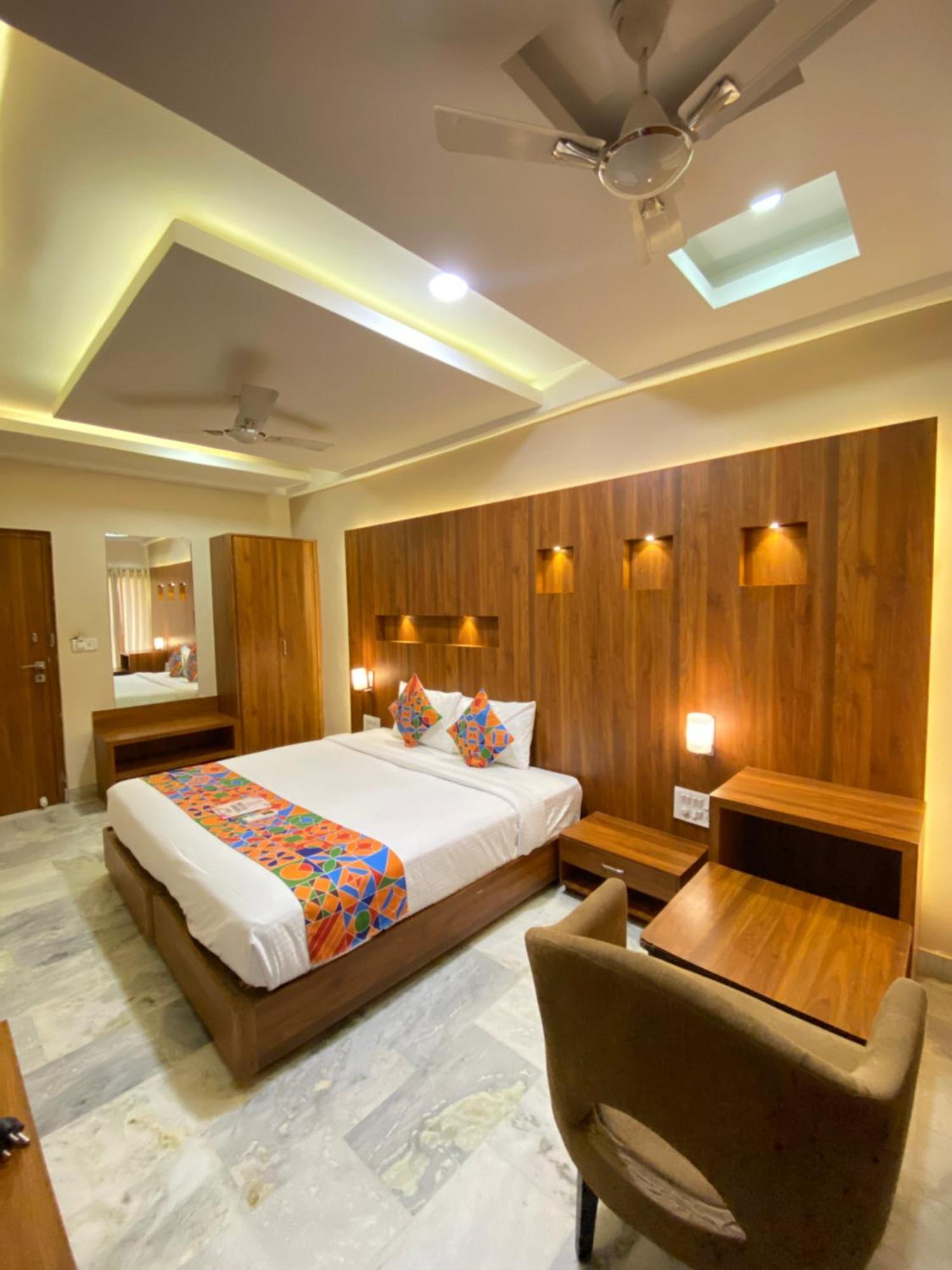 Hotel Damanis Udaipur Exterior photo