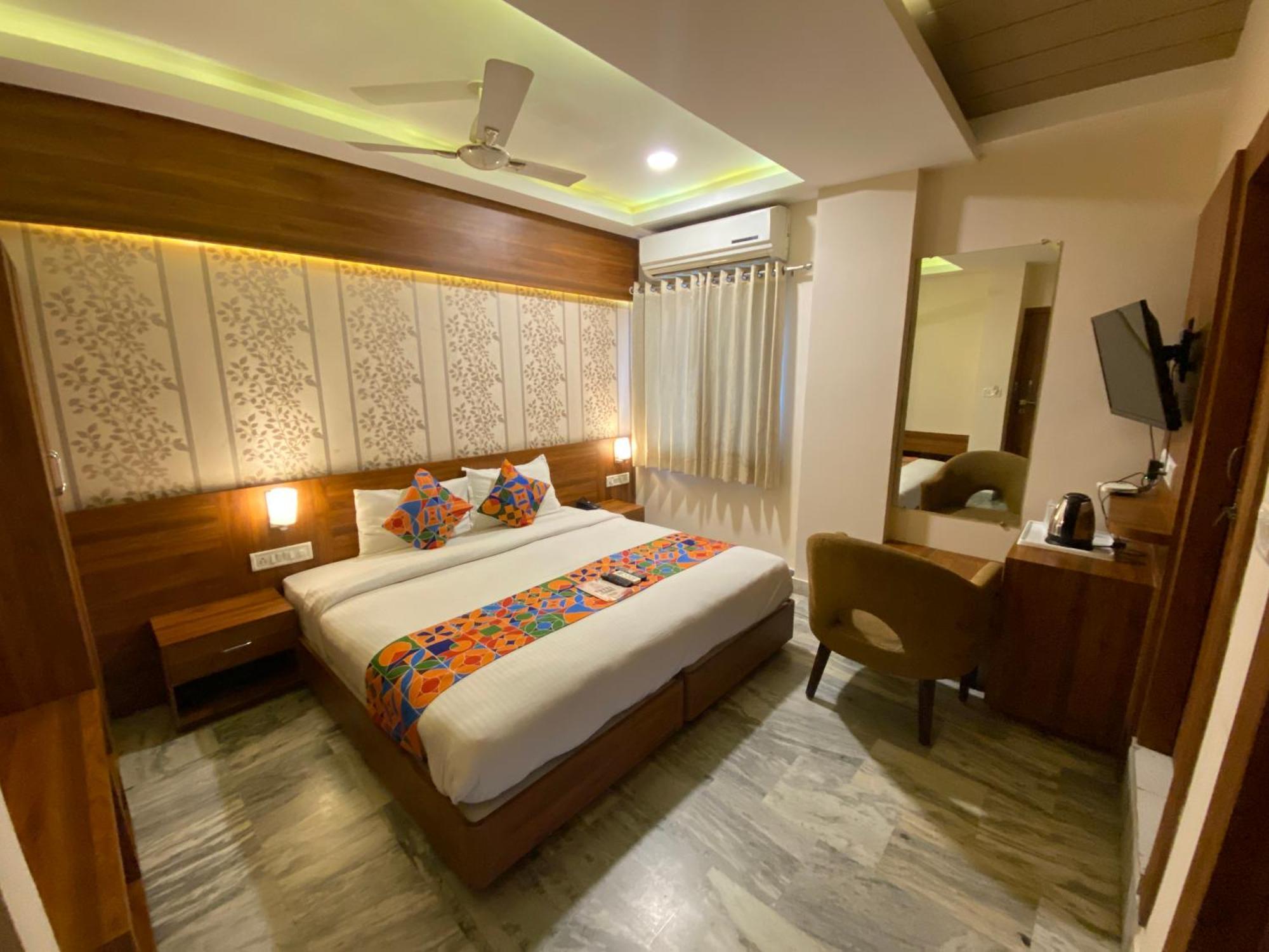 Hotel Damanis Udaipur Exterior photo